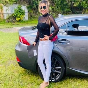 Meet your Posher, Hien